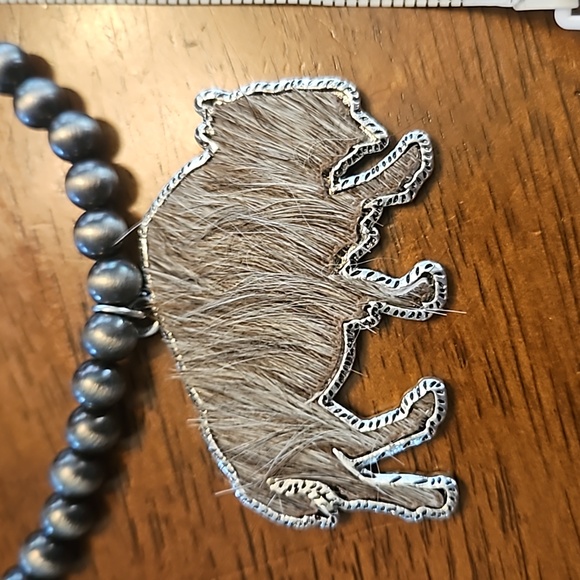 Buffalo necklace. - Picture 2 of 4